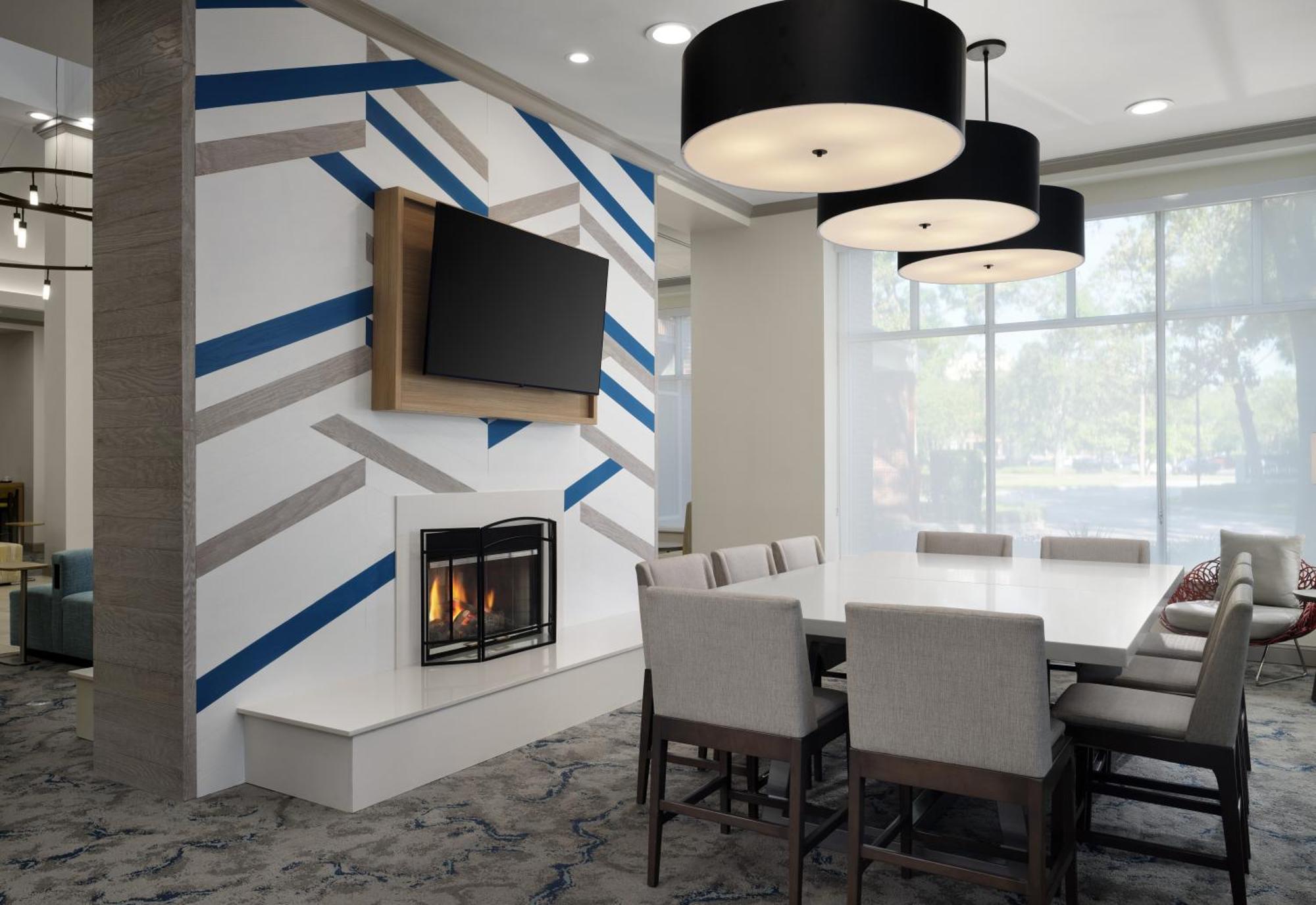 Hilton Garden Inn Tampa East Brandon Mango Exterior photo